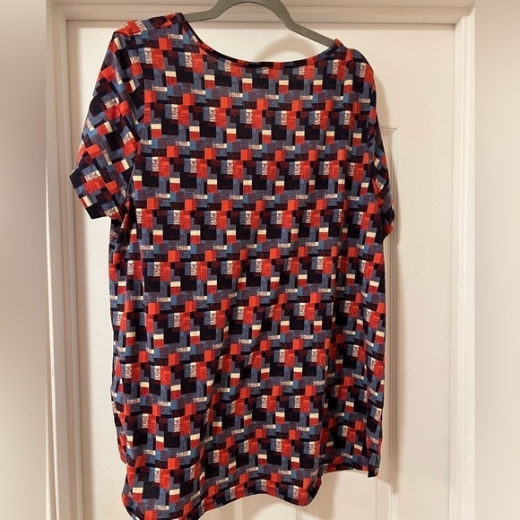 LuLaRoe - Julia 2XL - Geometric Print - Like New - Picture 4 of 4